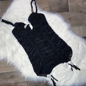 Victoria’s Secret Sexy Little Things Lingerie/Garter 34B